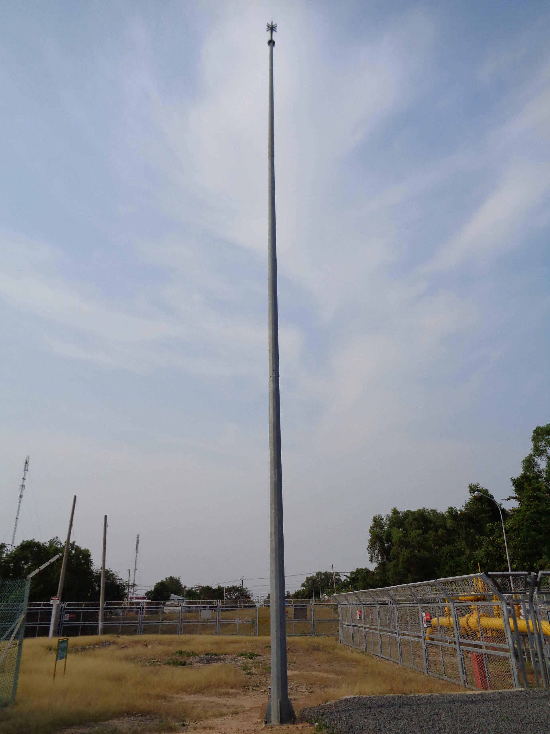 Bảo dưỡng Kim thu Sét tại trạm Long Hải